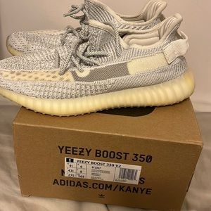 Yeezy Boost 350 V2 Sneakers